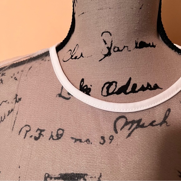 💚No brand sheer lace dress - Picture 4 of 7